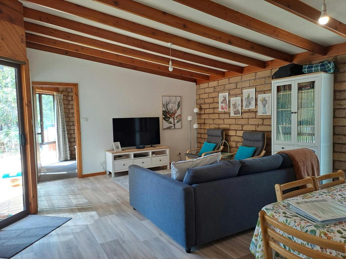 Spacious Lodge lounge—perfect for relaxing after wildlife encounters and forest walks nearby.