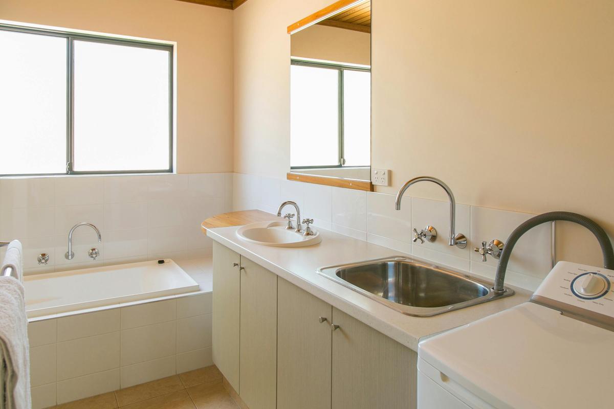 2 Bedroom Single Storey Cottage (Cowslip, Banjine, Wiry Wattle)