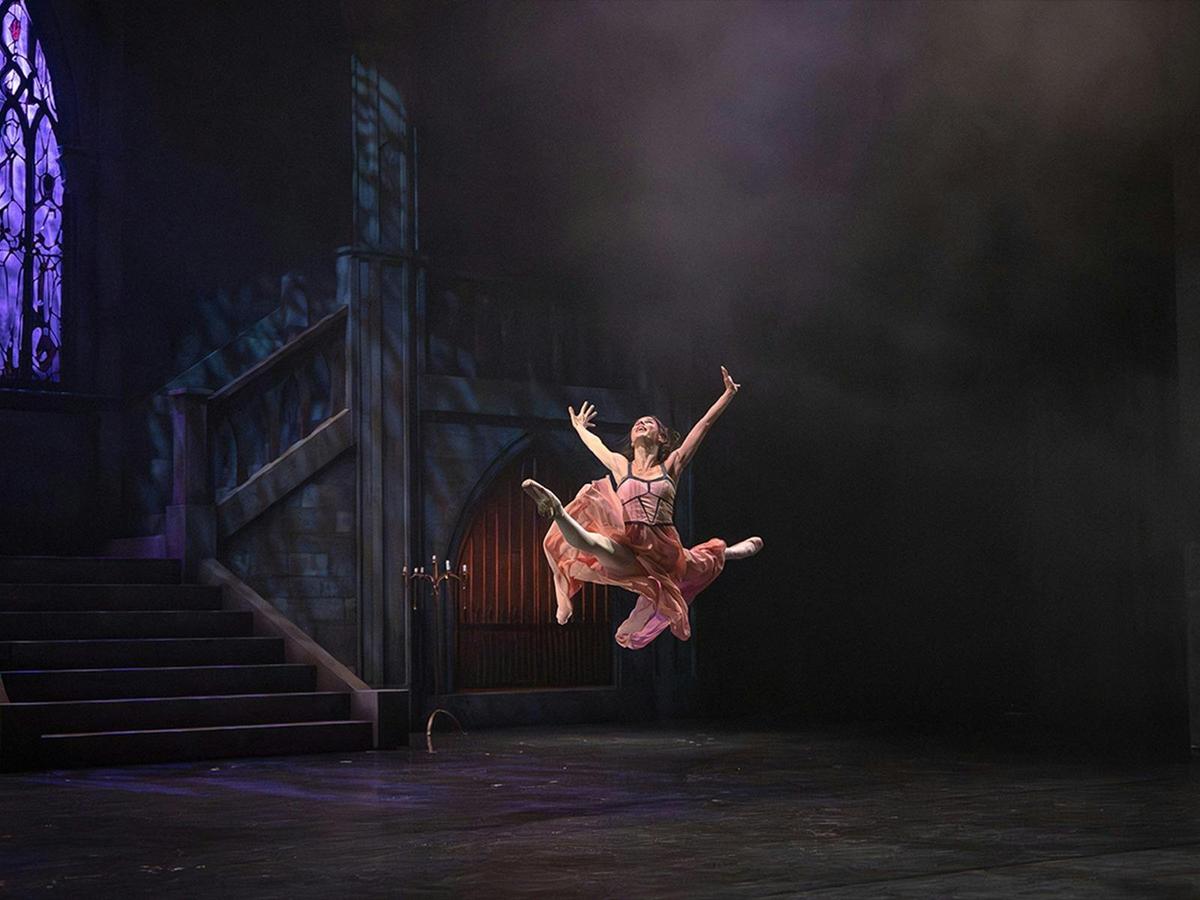 Dracula: Ballet at its Darkest