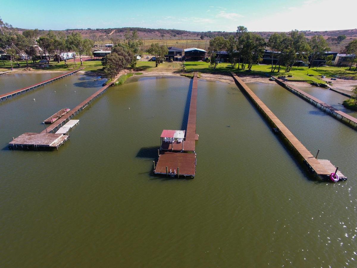 jetty and shaded area riverside - safe for kayaks