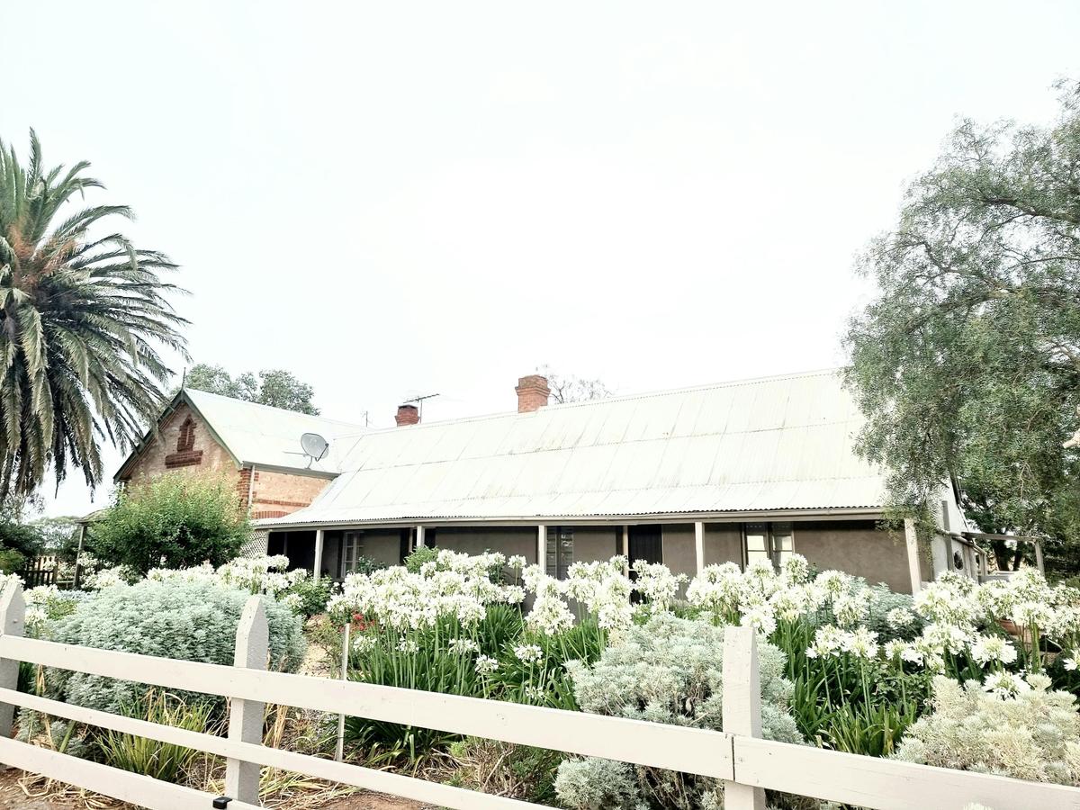 1858