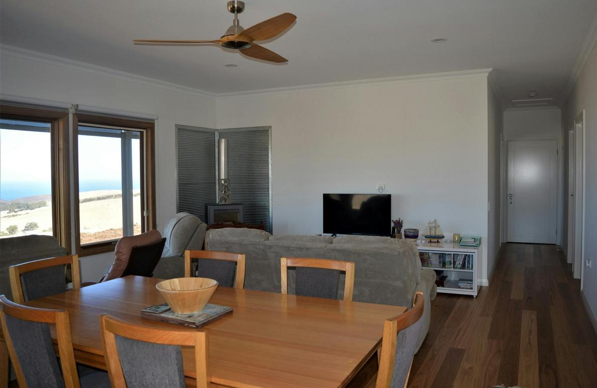 Dining room and lounge