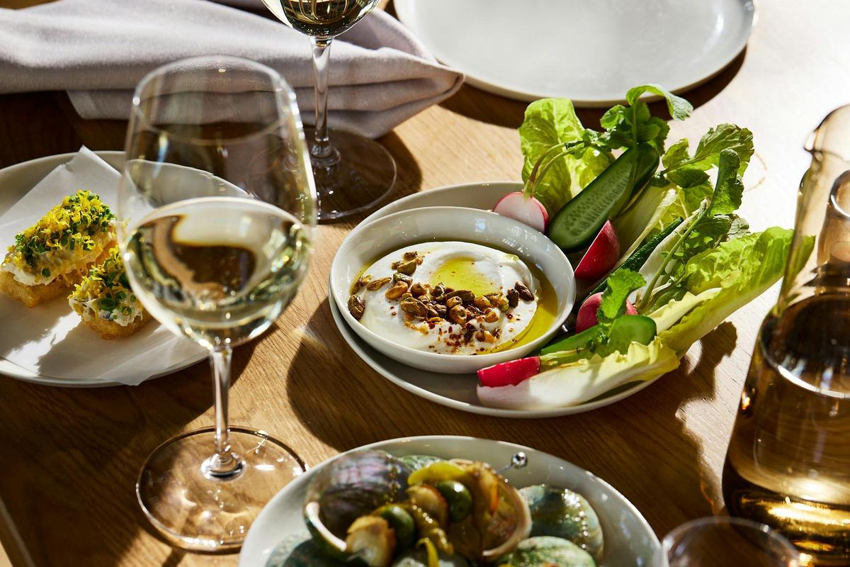 Restaurant dining