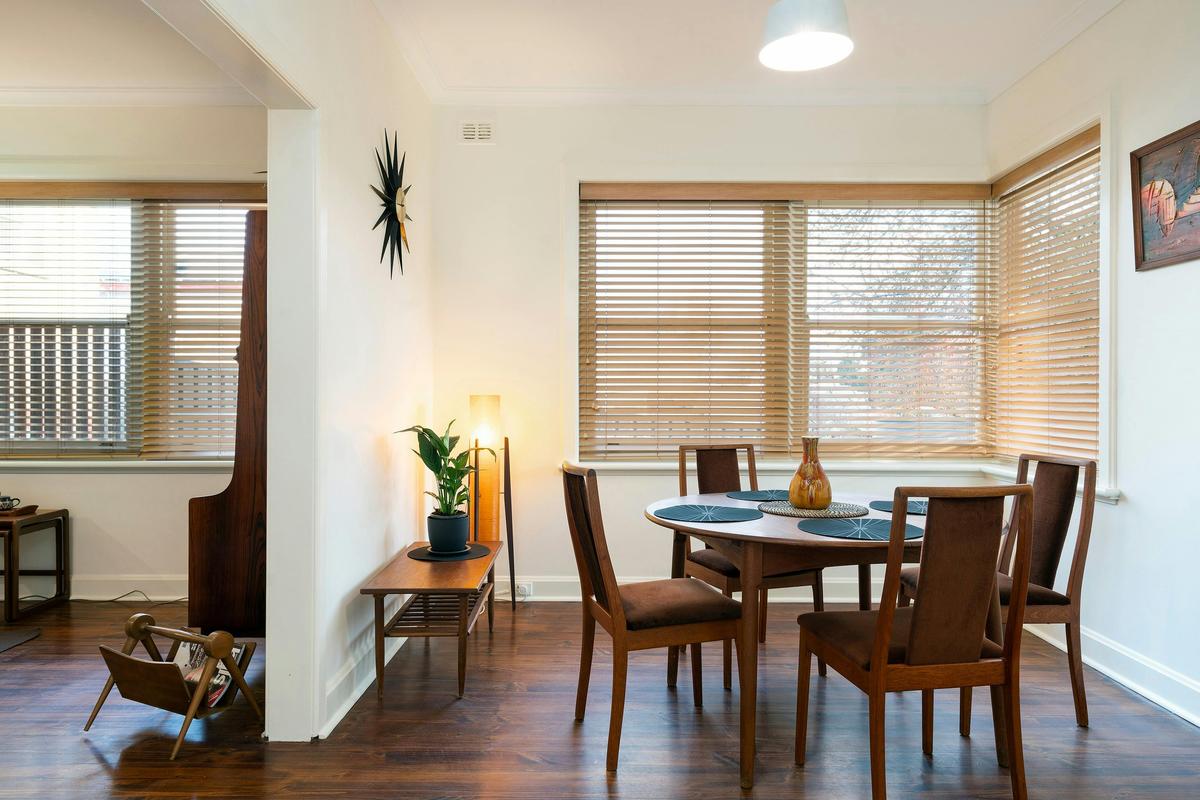 retro dining