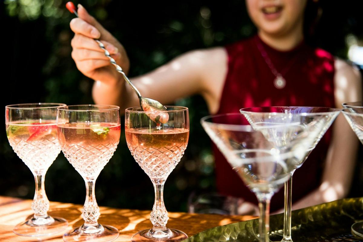 Cocktails, beers, games, snacks, kids menu all available.
