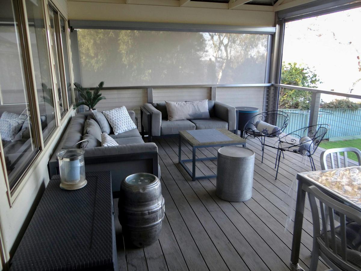 Spacious decking area