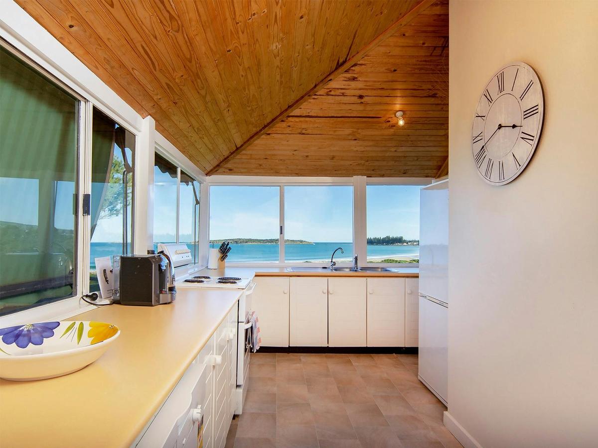 Absolute Beachfront Home with Beach Track