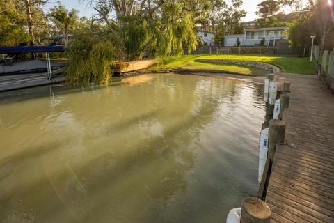 76  River Lane Mannum -River Shack Rentals