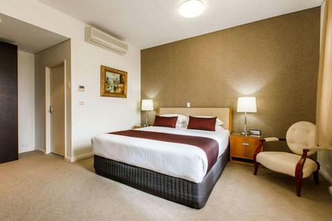 Premium King Room