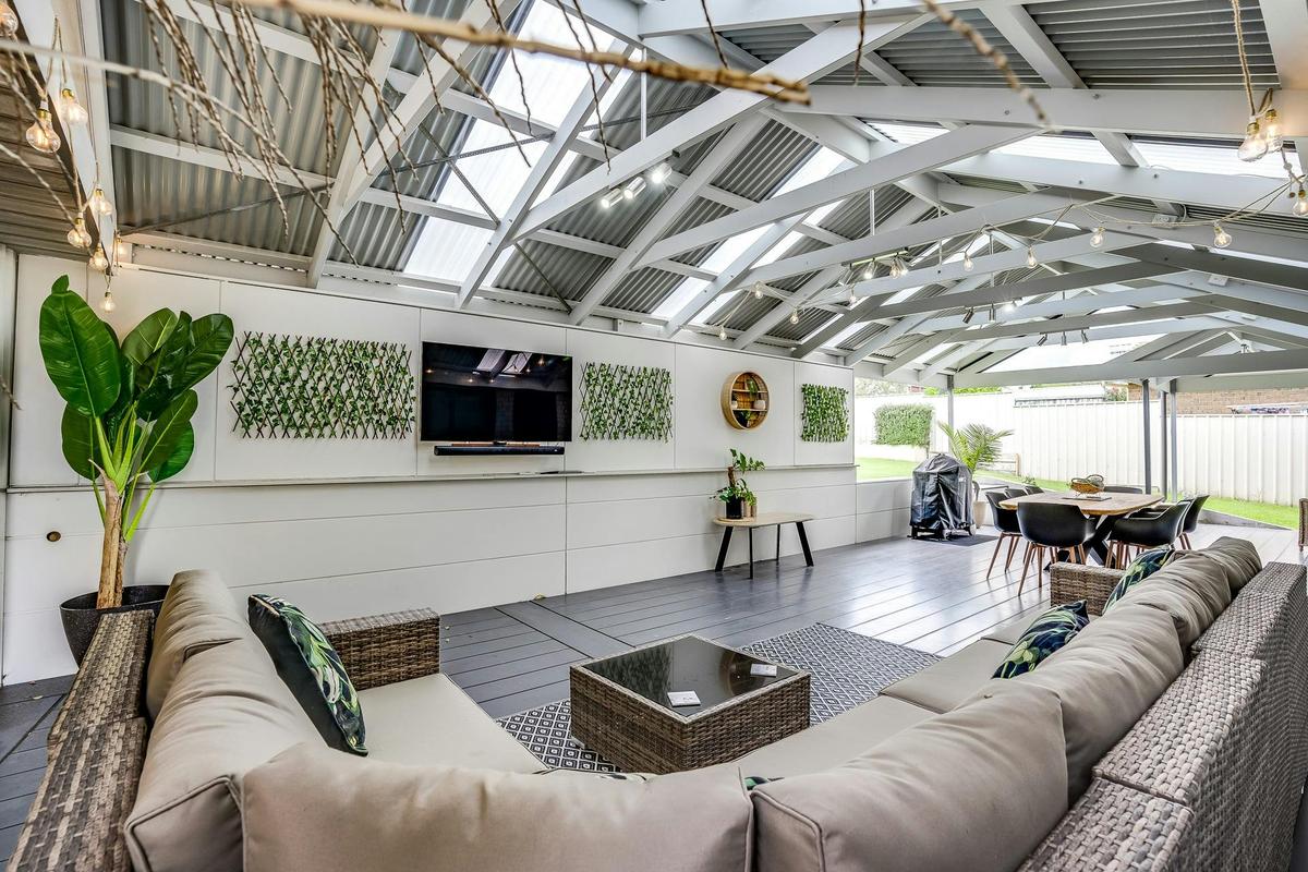 Outdoor entertaining area