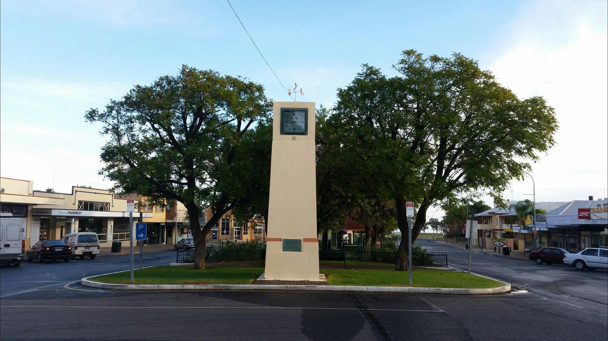 Barmera Town Clock