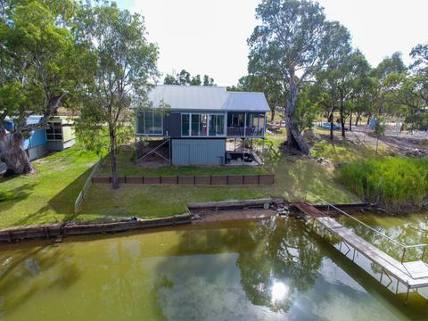 9 River Side Drive, Big Bend