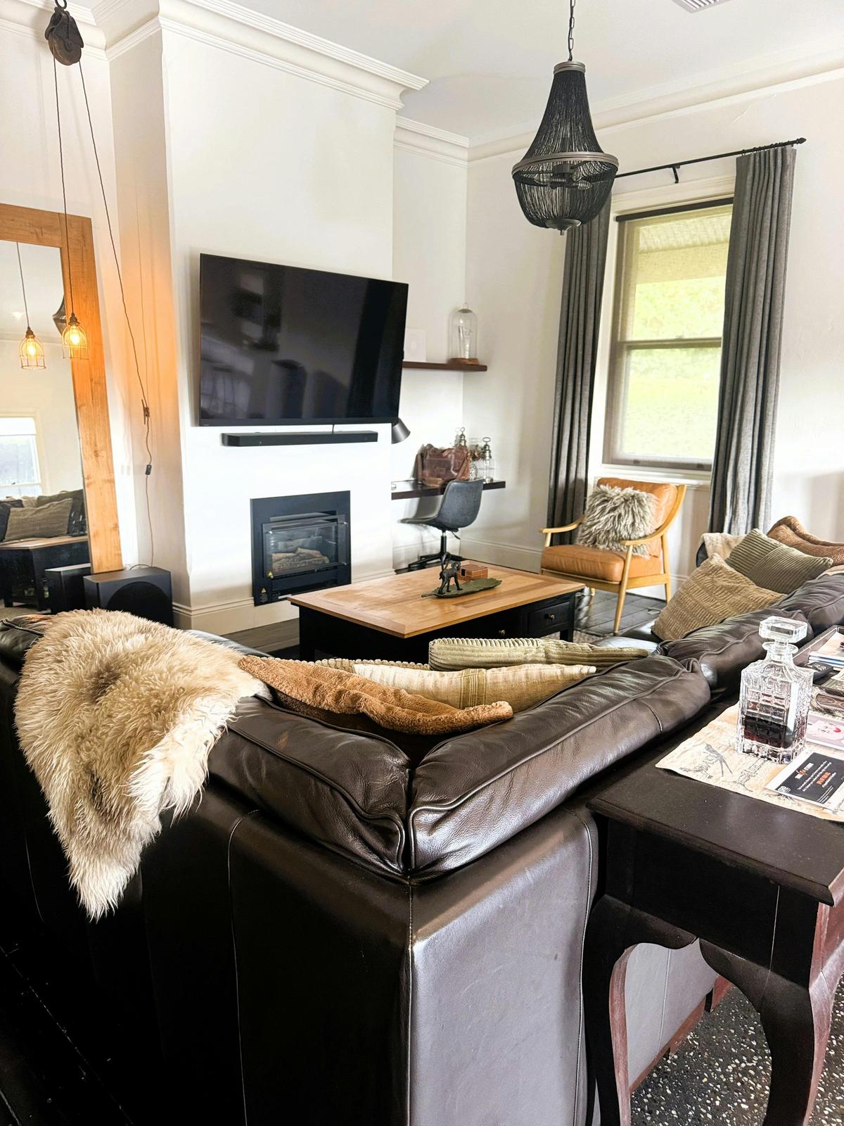 Loungeroom