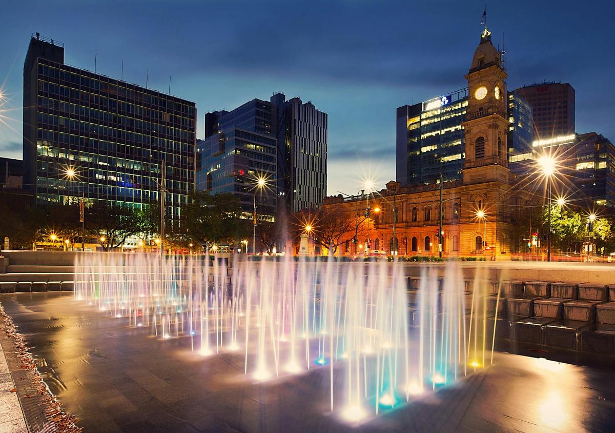 Adelaide at Dusk Walking Tour (3 hours)