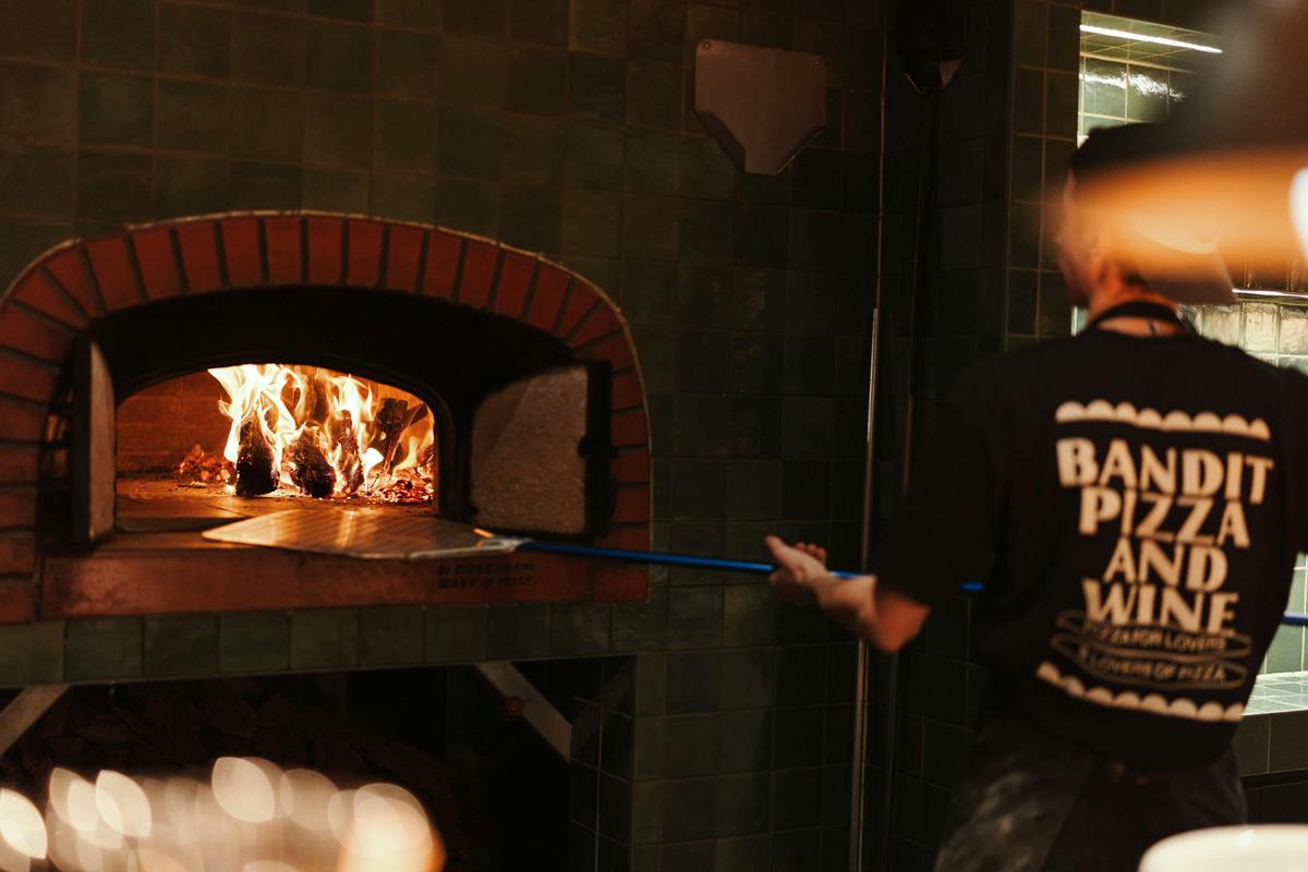Bandit Pizza & Wine