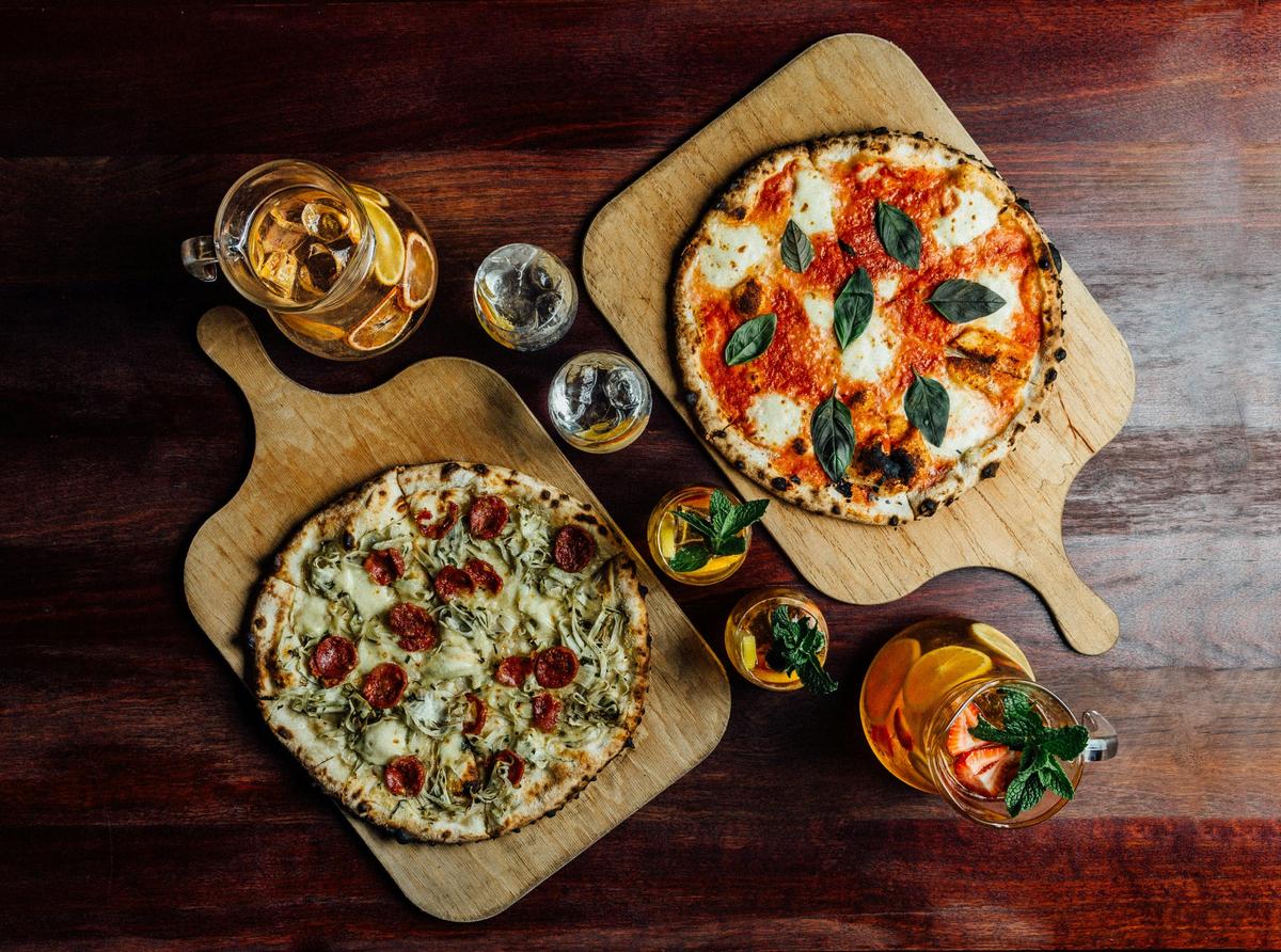 pizza and drinks
