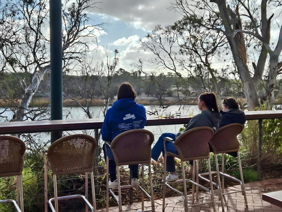 Swan Reach Hotel: Rivers, Reserves & Reservoirs