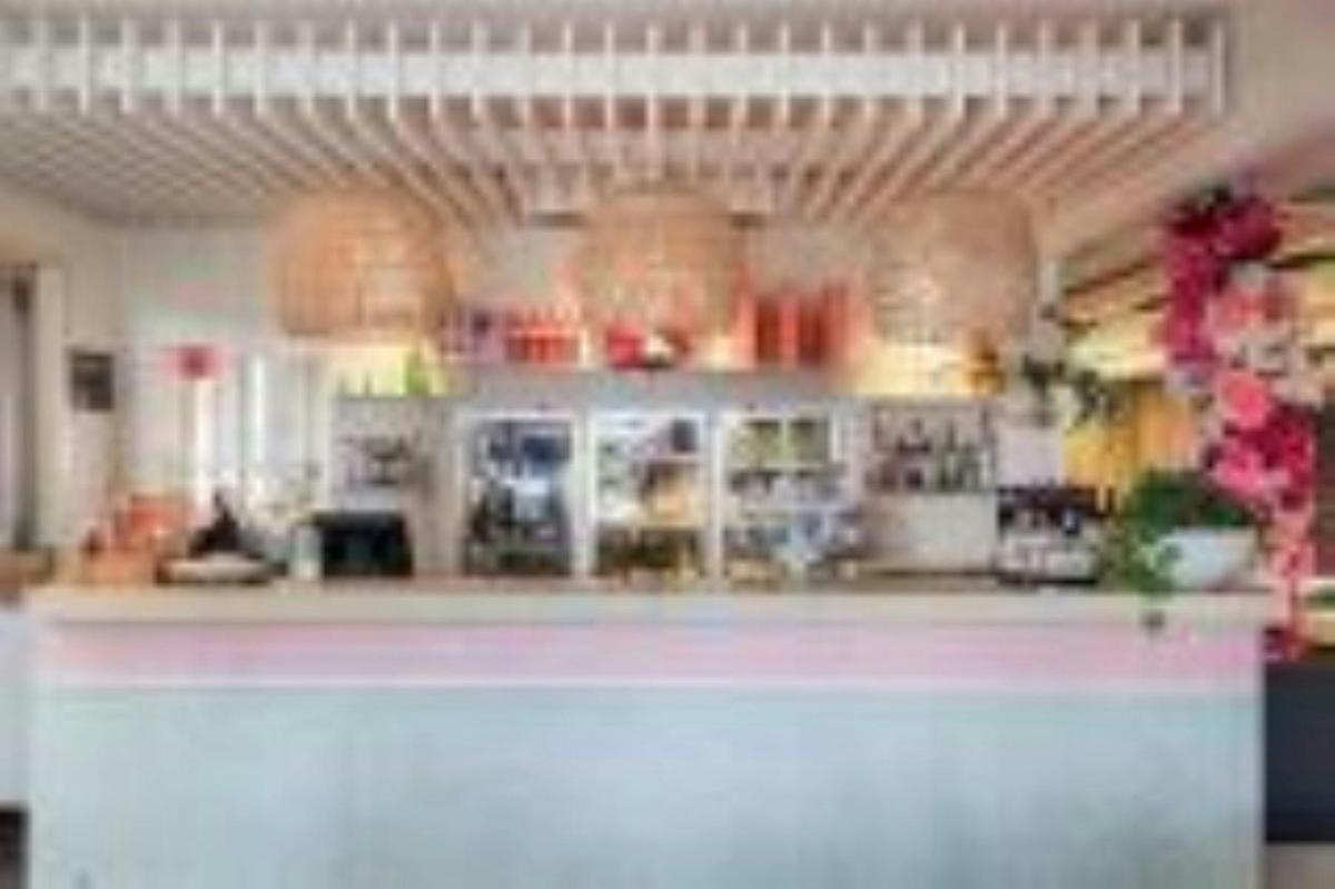 Beer Garden Bar