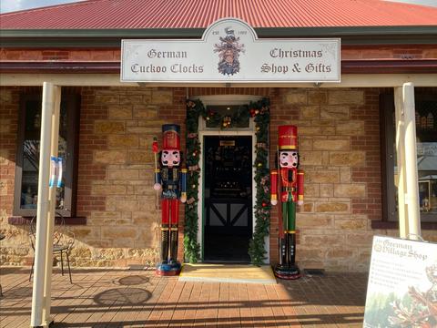 Adelaide Hills and Hahndorf Hideaways - Small Group Tour