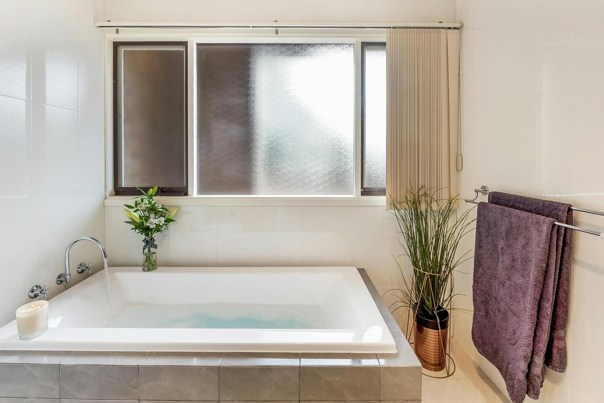 Relax in this luxurious bath