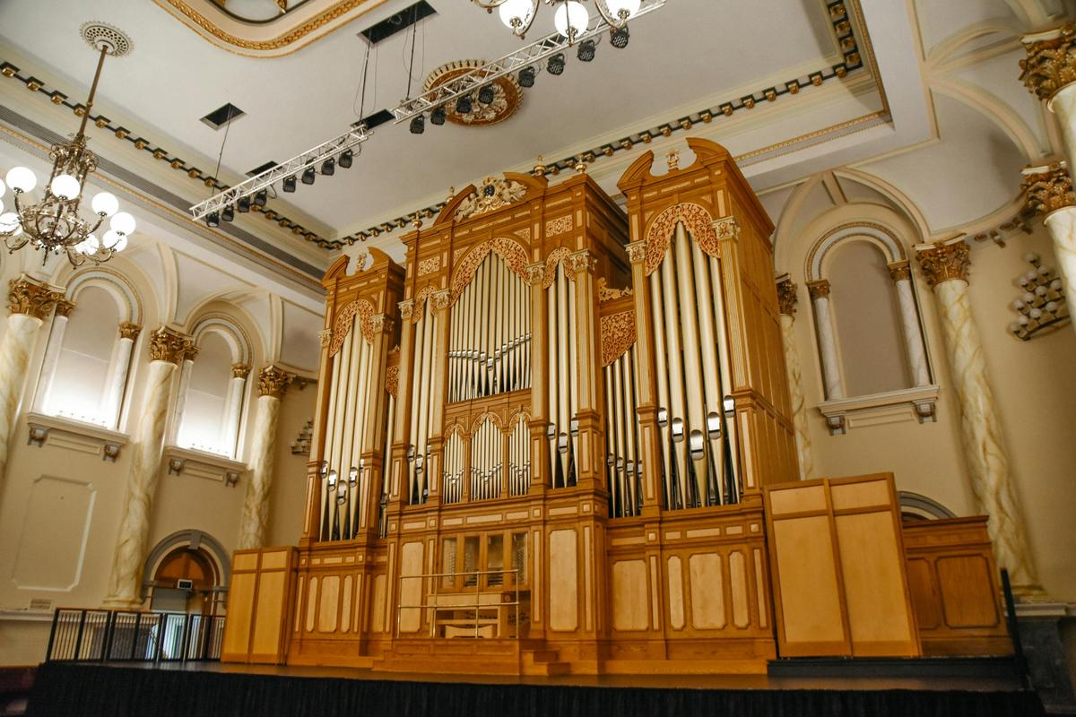 Organ in Adelaide Town Hall Auditorium