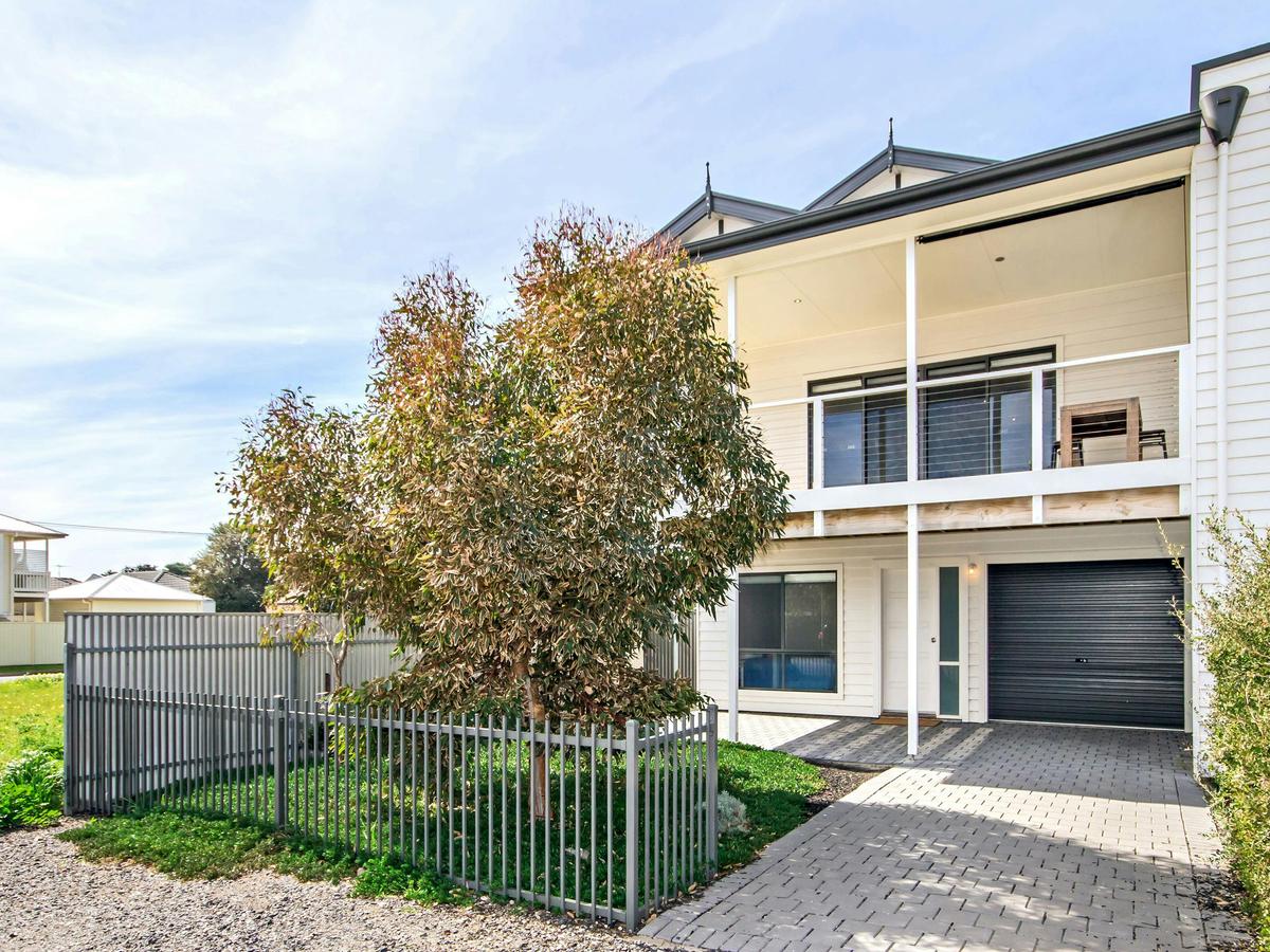 Century 21 SouthCoast: Bayside