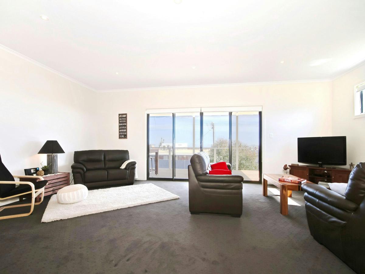 Century 21 SouthCoast: Bayside