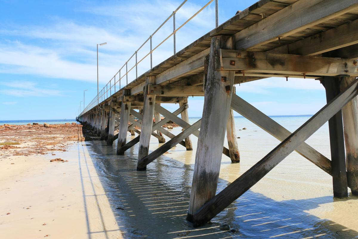 Pink Salt Lake, Clare Valley & Yorke Peninsula Highlights - 2 Day 1 Night Tour