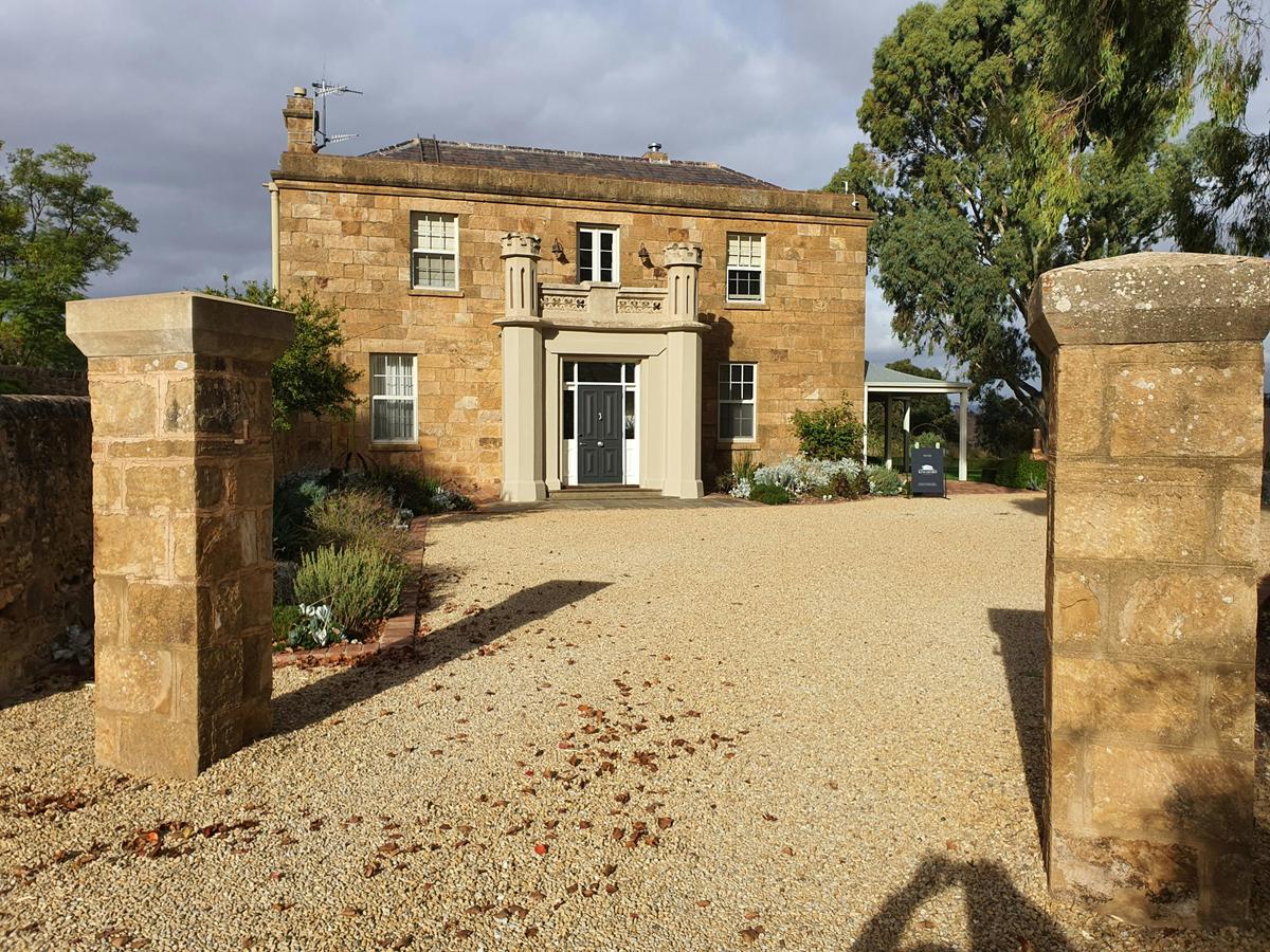 Ambler Touring - Barossa Valley / Maggie Beer Farm Food & Wine Tour