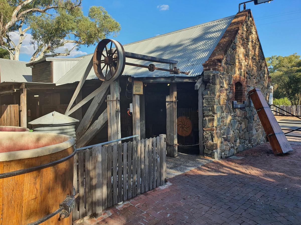 Ambler Touring - Barossa Valley Sightseeing Tour