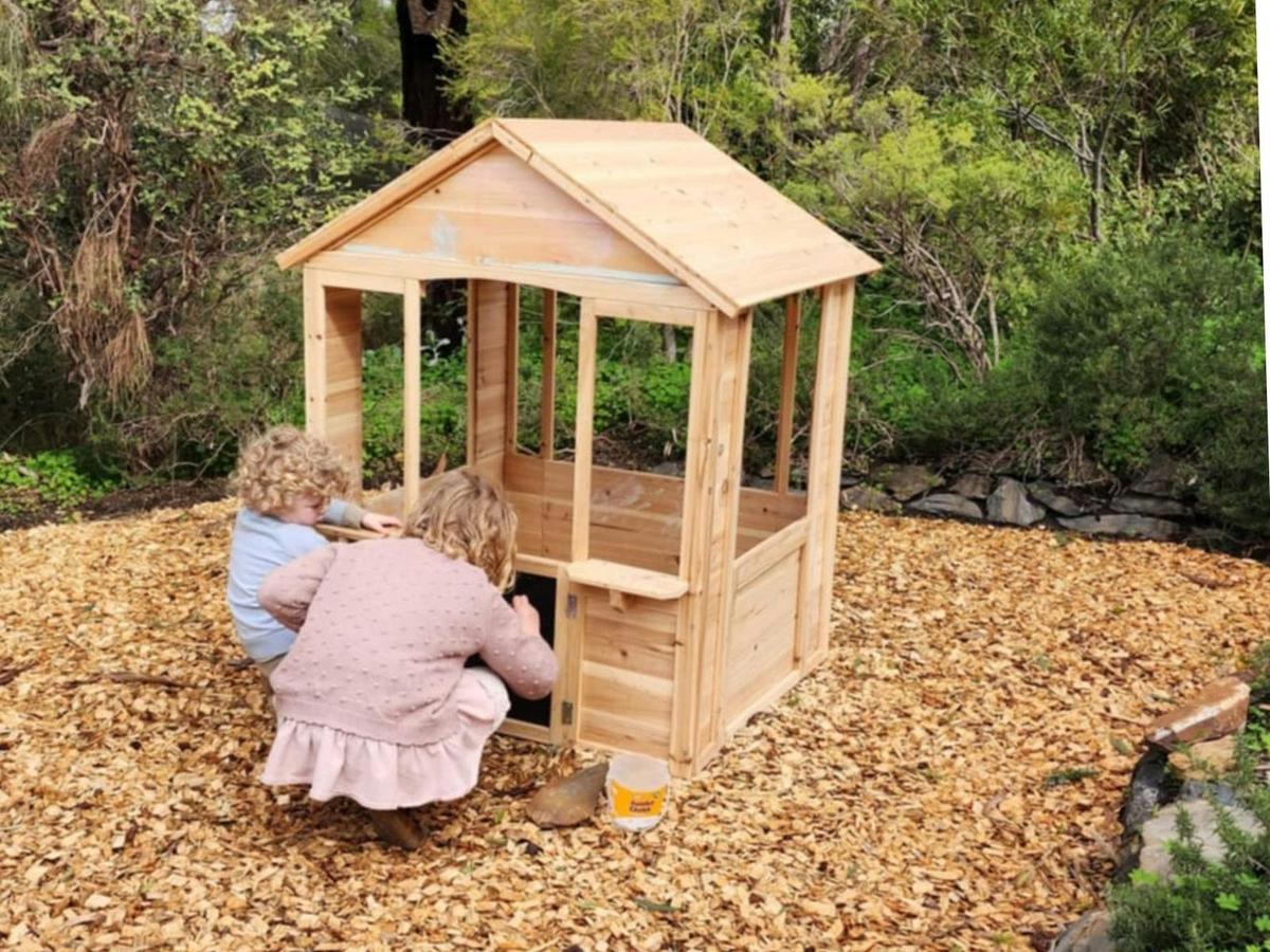 Children playing in the Aphelion Cellar Door play area