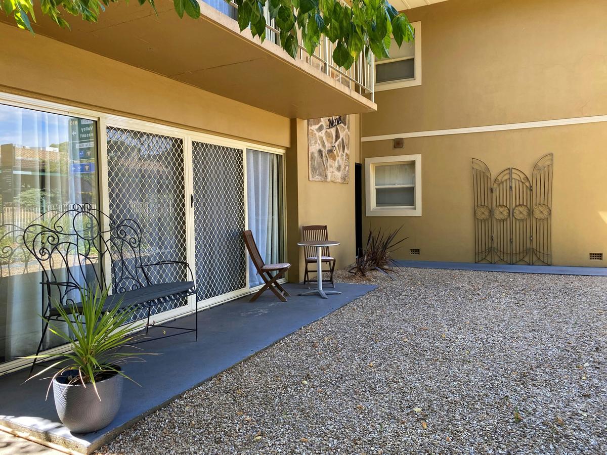 Grenache Apartment