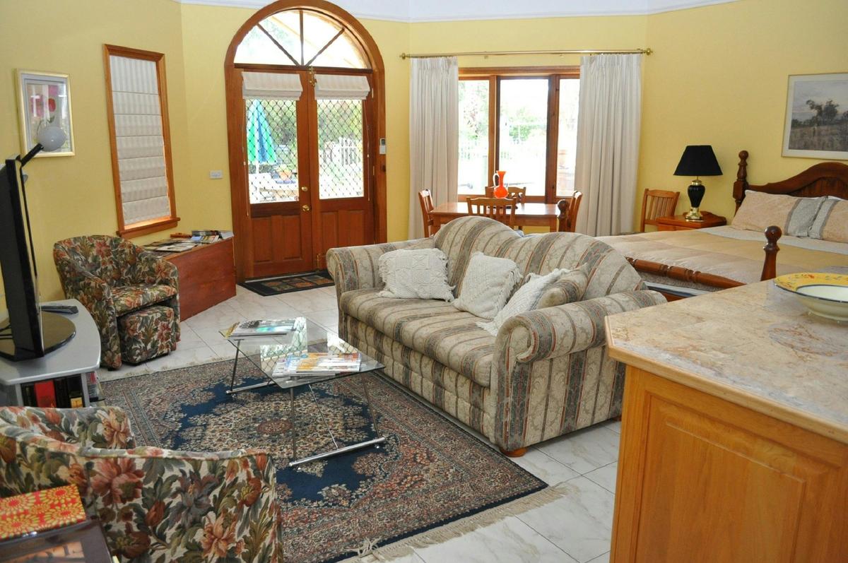 THE STUDIO