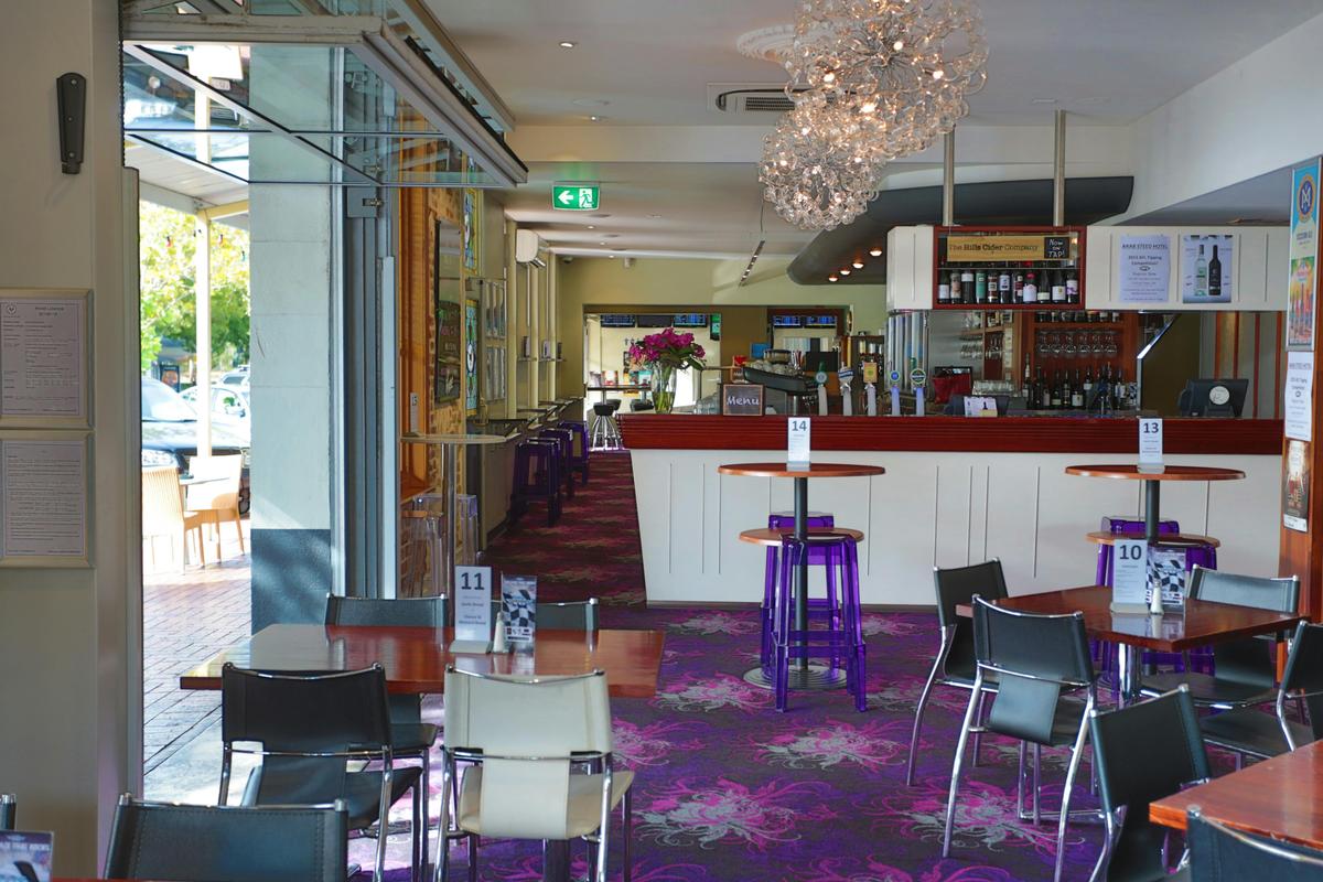 Bistro Bar