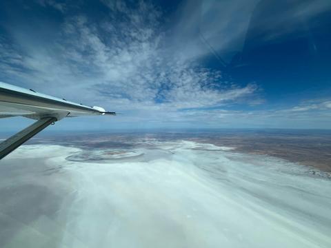 Lake Eyre & the Birdsville Races (3 days)