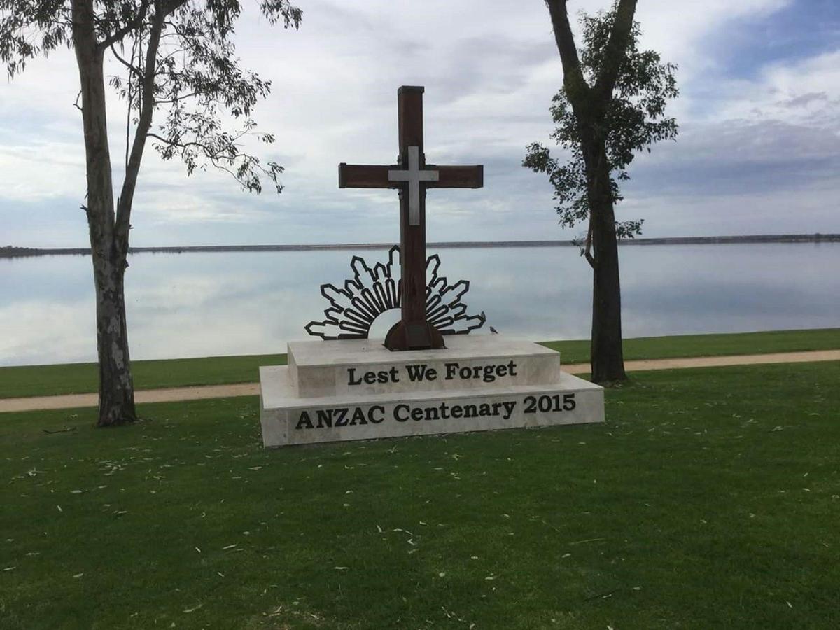 Anzac Centenary Cross