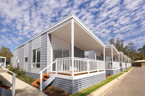 Two-Bedroom Superior Cabin - Sleeps 5