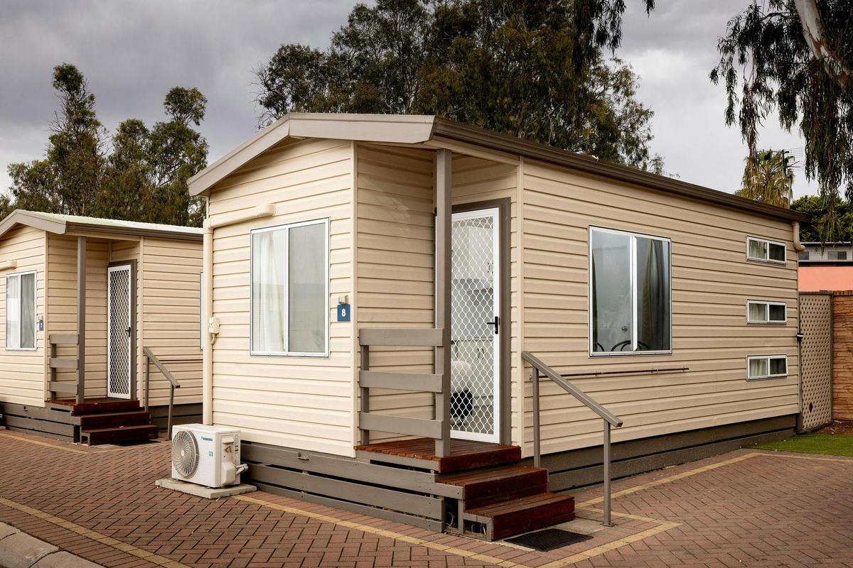 Studio Cabin