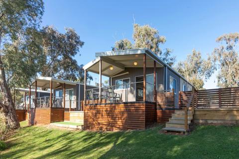 Lagoon Villa - Sleeps 5