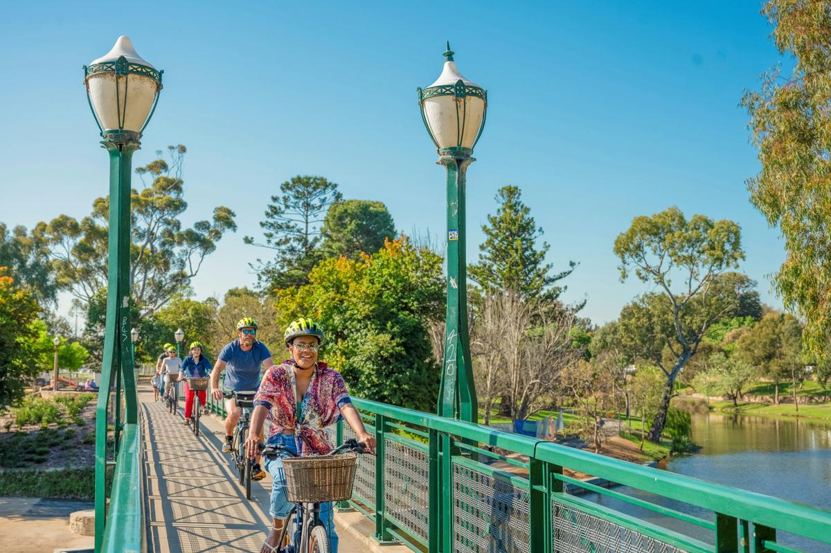 Adelaide Scenic Electric Bike Tour
