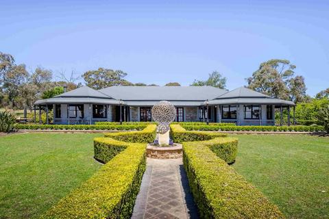 Benbullen Retreat - The Homestead