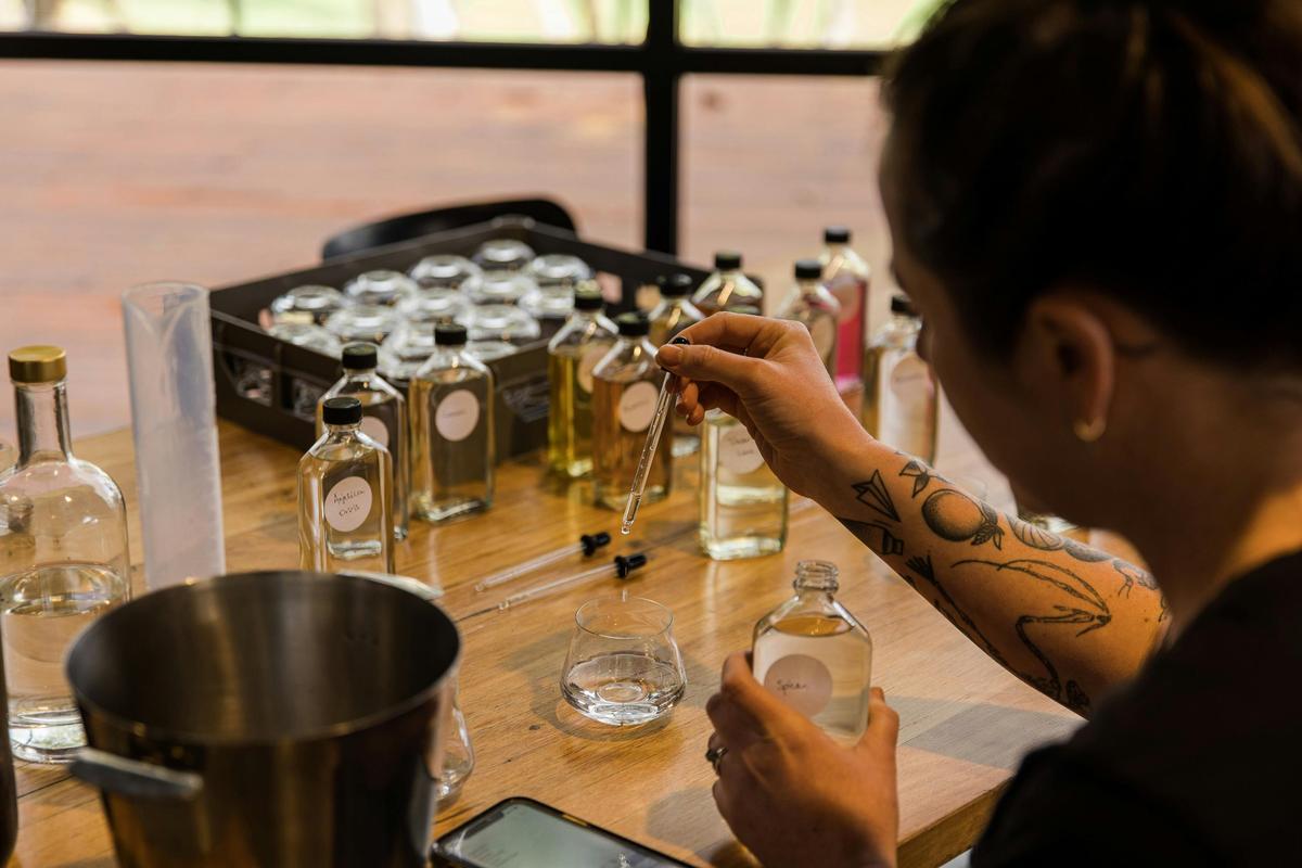 Lot.100 Gin Blending Experience