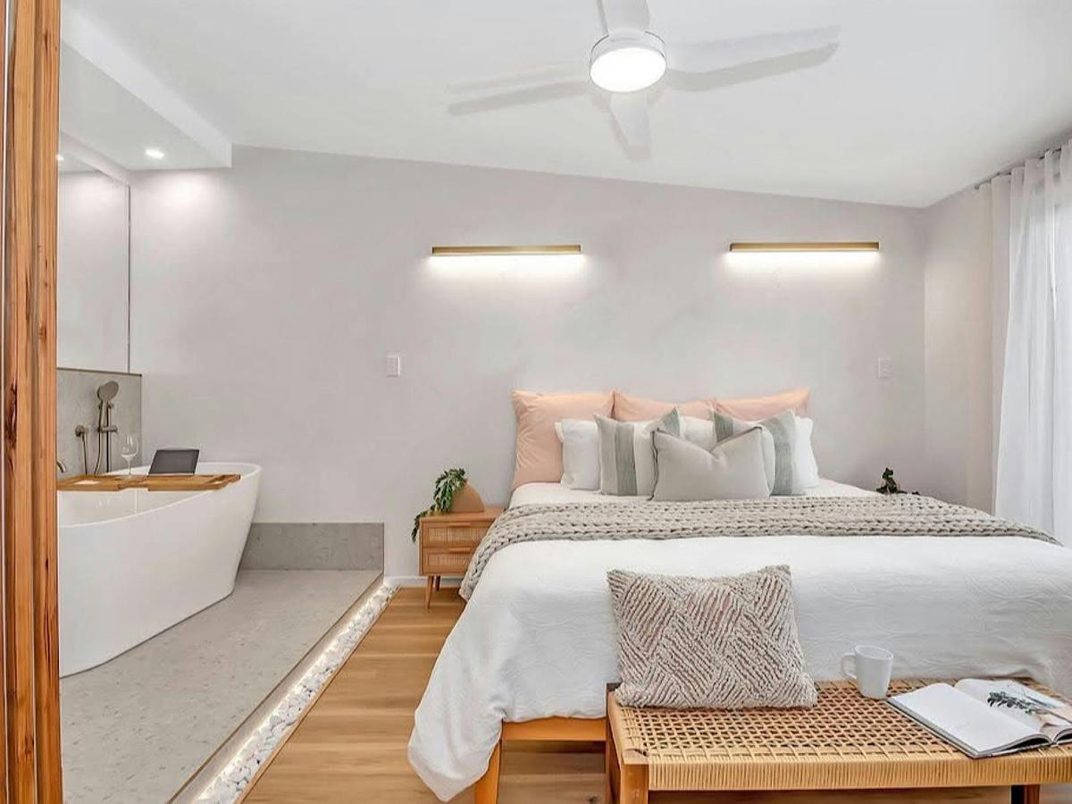 Primary  bedroom