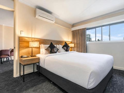 One Bedroom Apartment