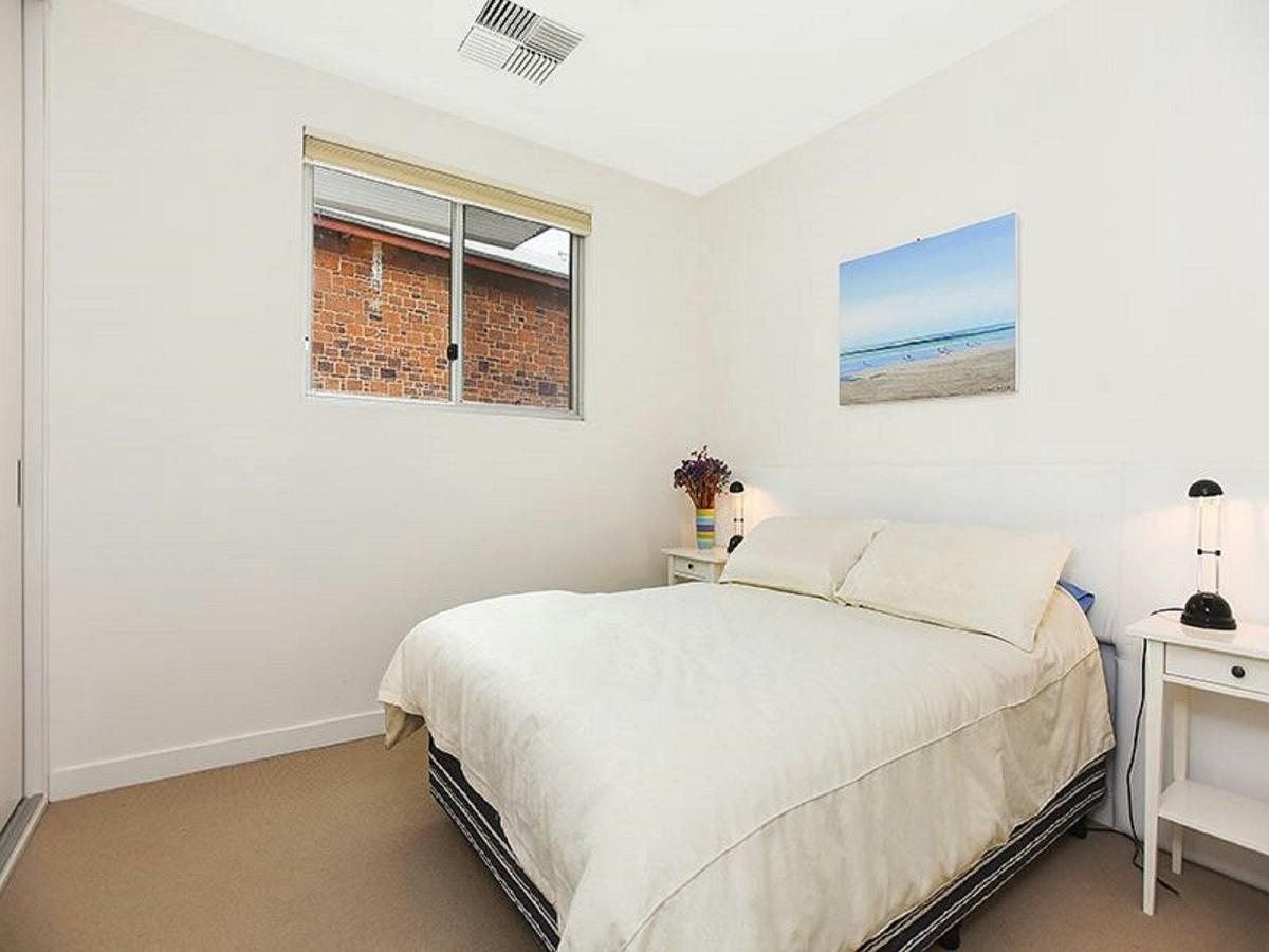 Breeze Beachfront Apartment no. 1 - First Floor