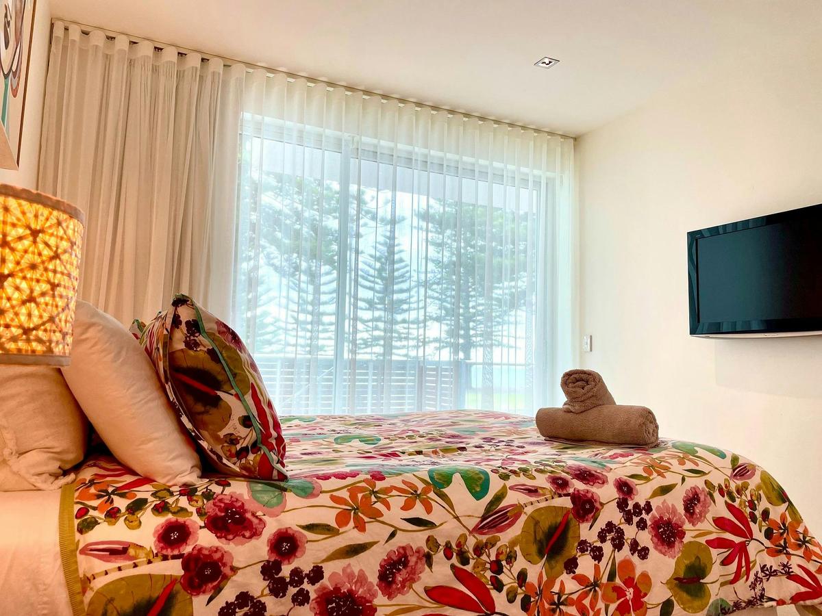Breeze Beachfront Apartment no. 9
