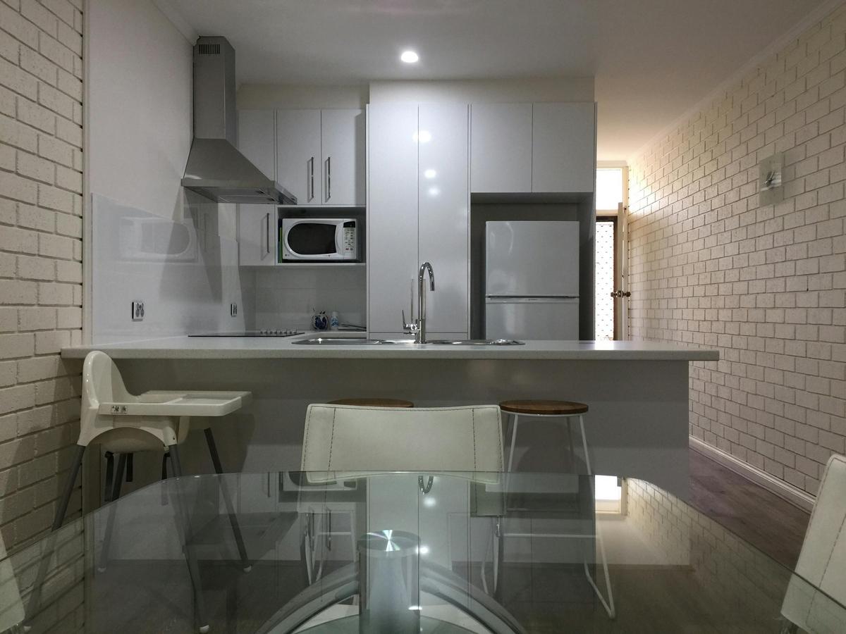 Easy kitchen and dining