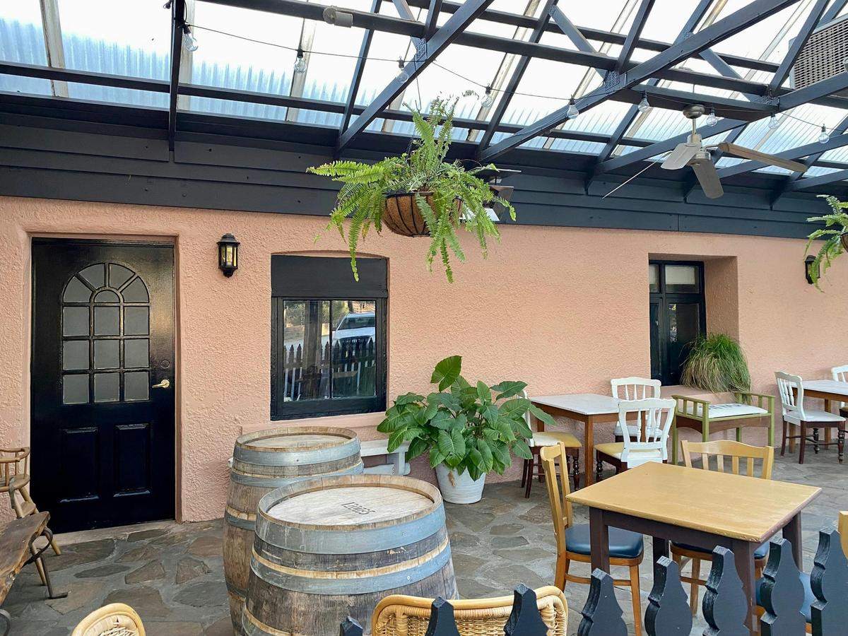 Beautiful Alfresco
