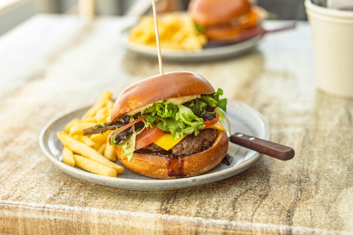Pub classics are done right at The Birkenhead Tavern, from burgers to schnitzels to seafood!