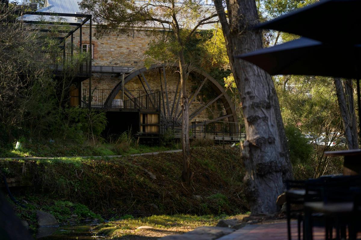 Creekside dining with views of Cox Creek & Bridgewater Mill